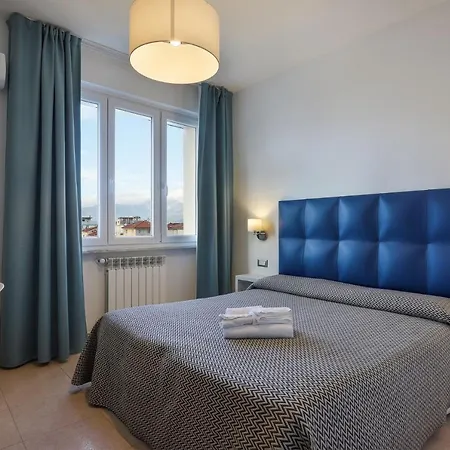 Nuovo Tirreno Szálloda 3*