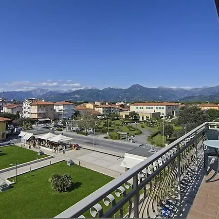 Nuovo Tirreno 3* Lido di Camaiore