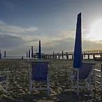 Otel Nuovo Tirreno Lido di Camaiore