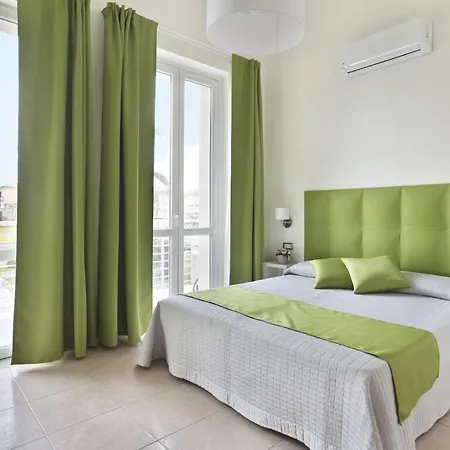 Hotel Nuovo Tirreno Lido di Camaiore