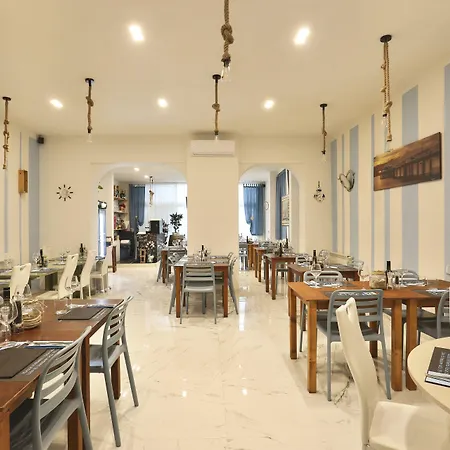 Nuovo Tirreno Otel