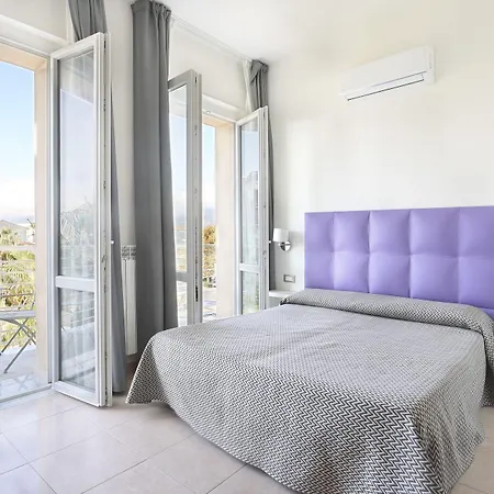 Hotel Nuovo Tirreno 3*