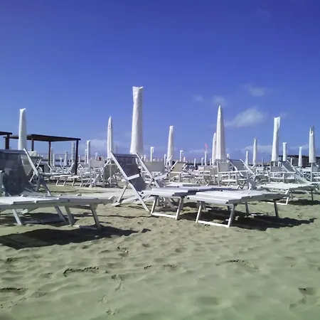 Nuovo Tirreno Hotel