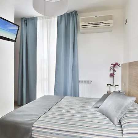 Nuovo Tirreno Hotel 3*