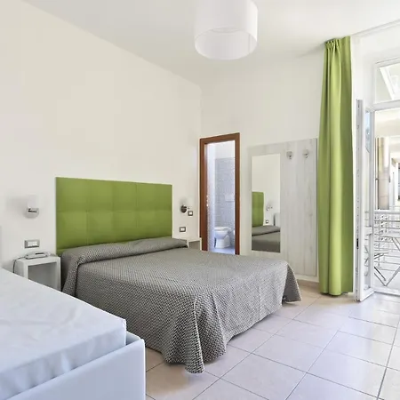 Nuovo Tirreno Hotel 3*